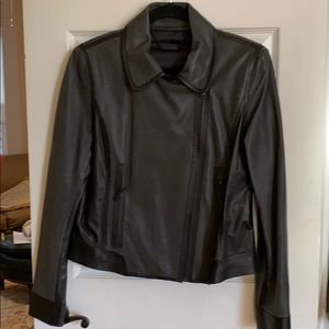 Leather moto a let